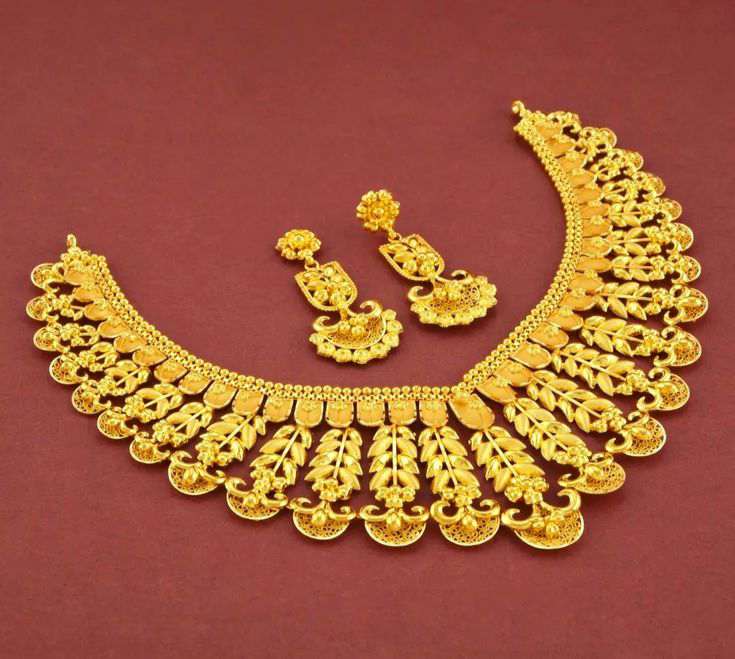 Simple Bridal Gold Necklace