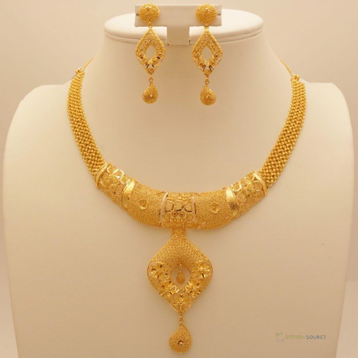 Simple Bridal Gold Necklace